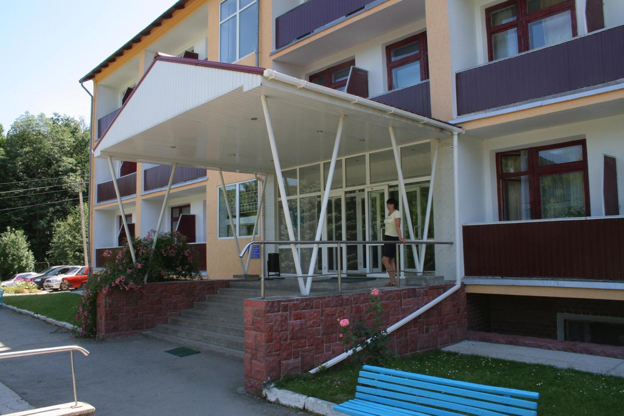 Санаторій Збруч Hotel Sataniv Exterior foto