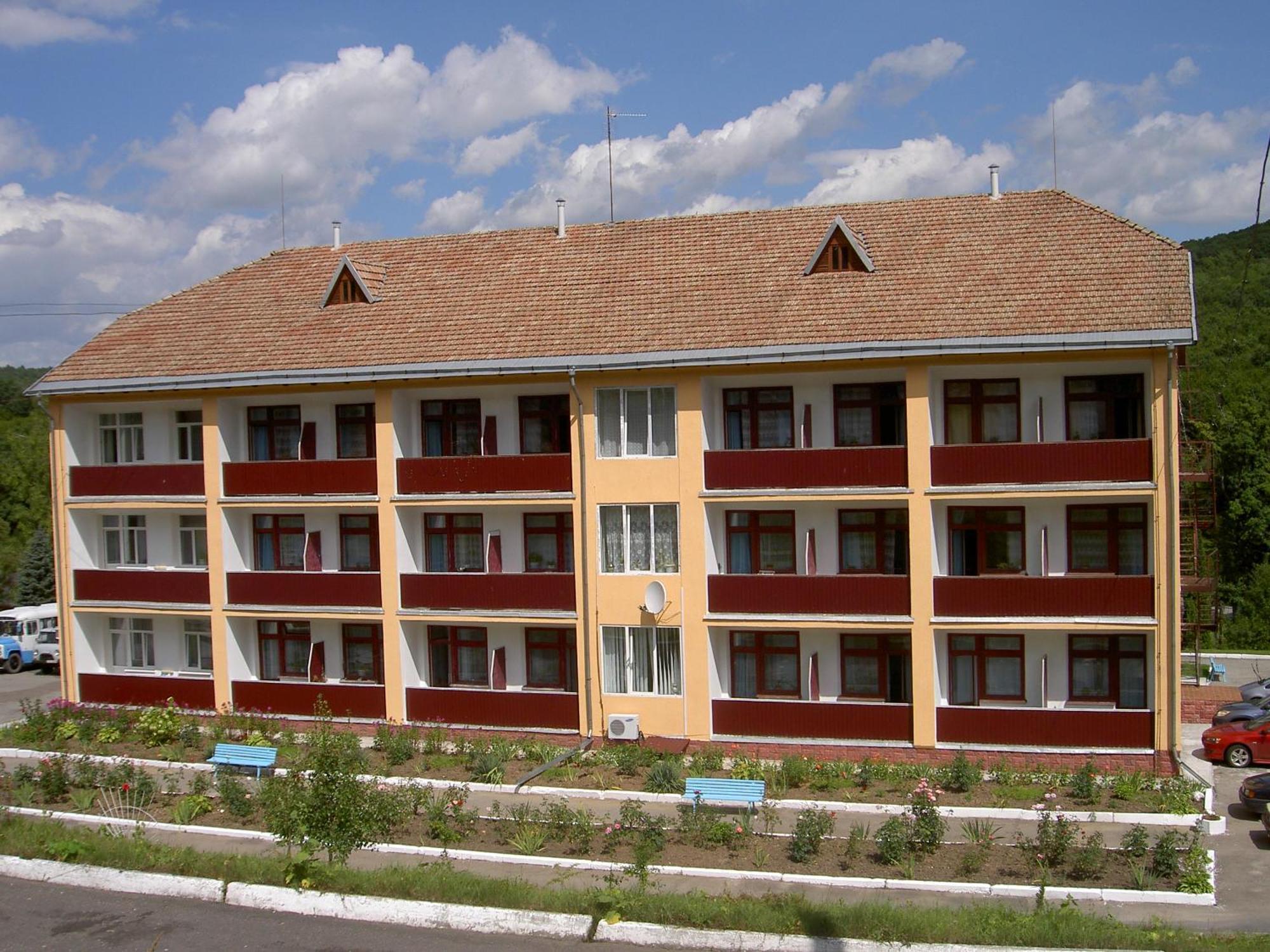 Санаторій Збруч Hotel Sataniv Exterior foto